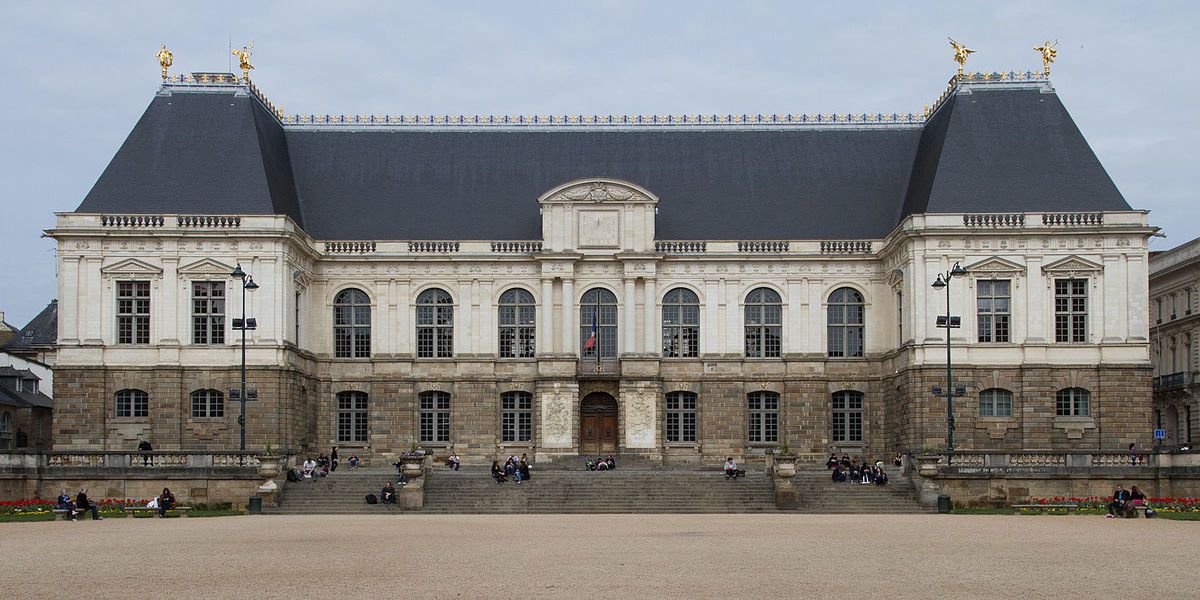 palais du parlement de bretagne