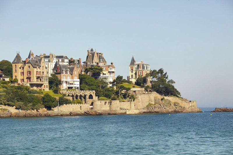 dinard près de notre hôtel à Rennes ibis budget